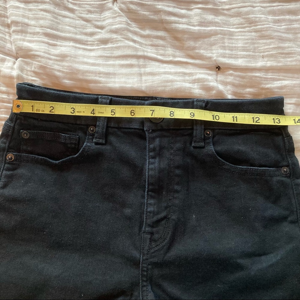 American Eagle Black AE Ne(x)t Level Curvy High-Waisted Short Short - Picture 12 of 14